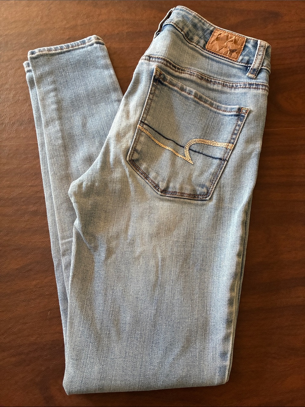 AEO Super Stretch Hi-rise Light Wash Jeggings